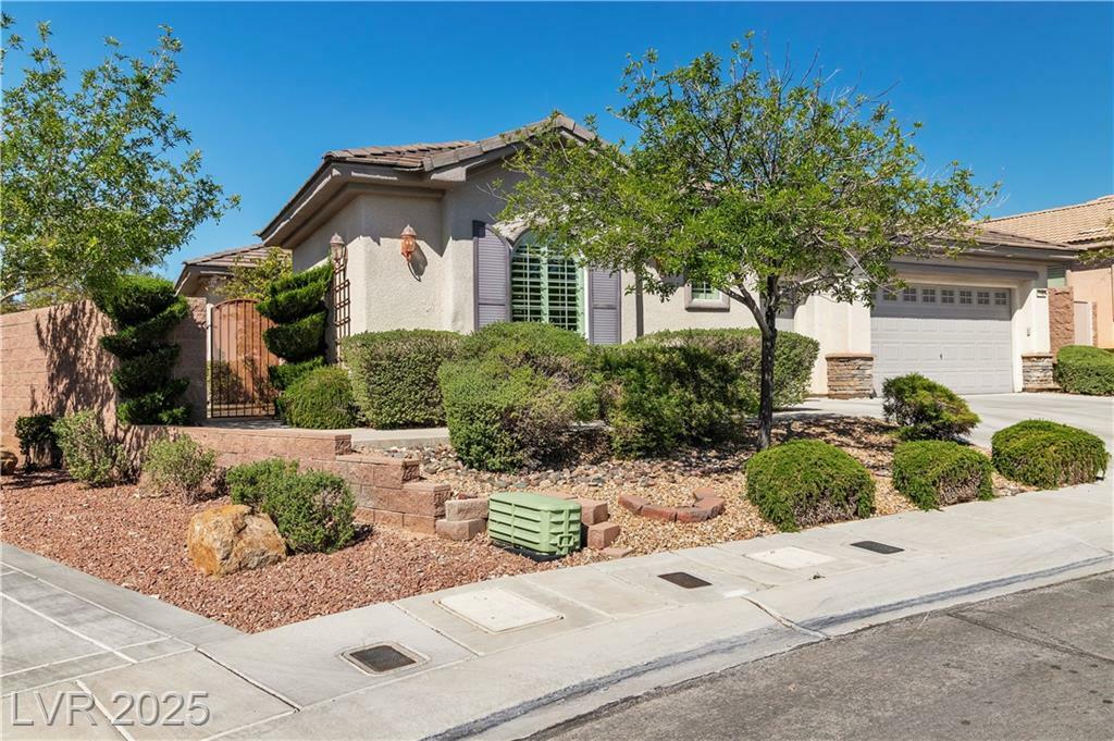 Property Photo: 11621 La Mirago Place NV 89138