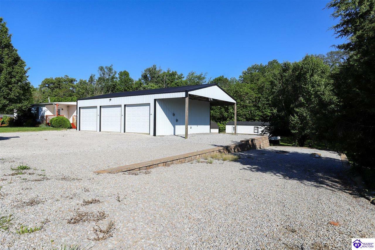 Property Photo: 4015 Woodland Road KY 40175