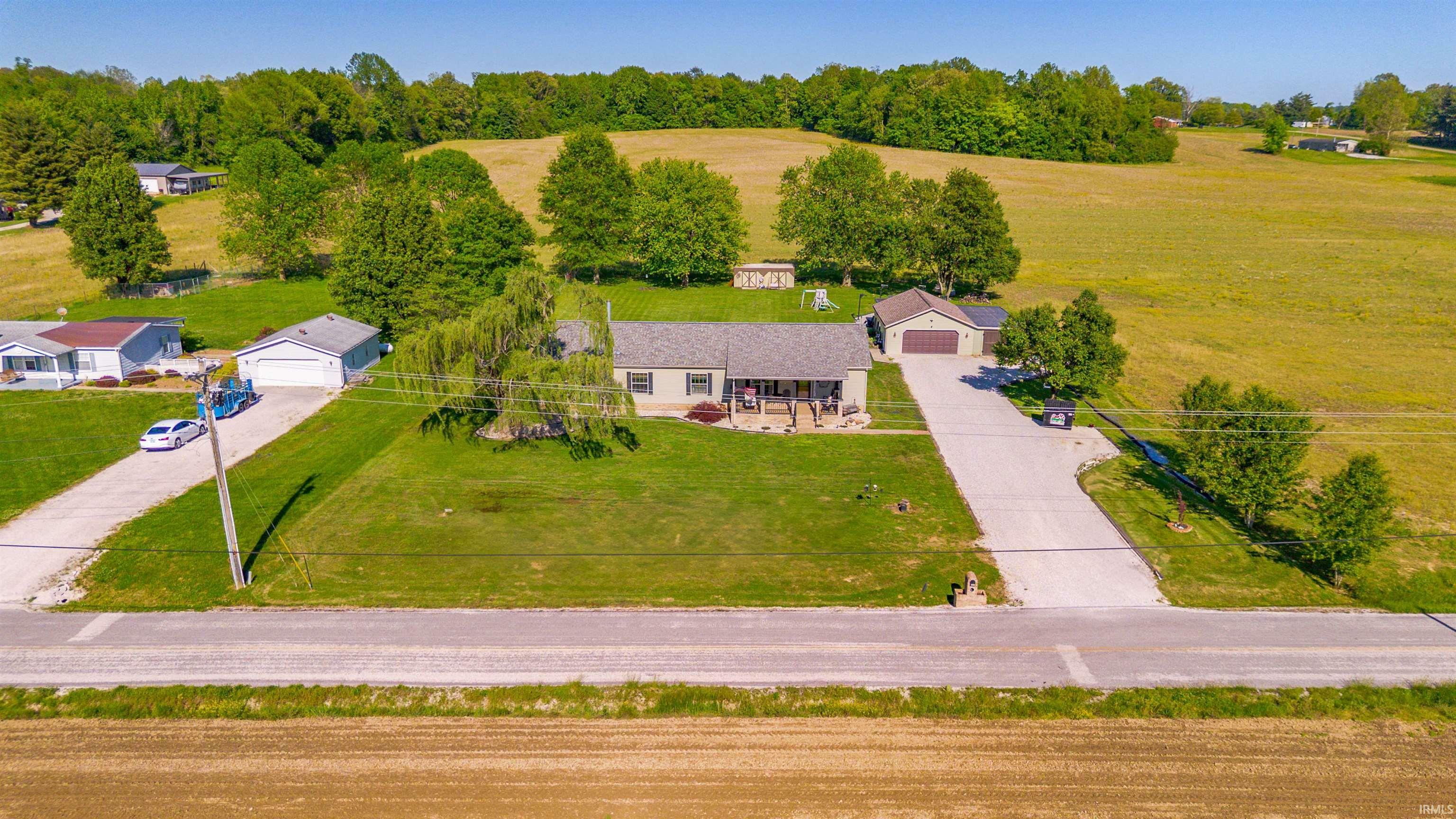 Property Photo: 1853 S County Road 400 W Road IN 47635