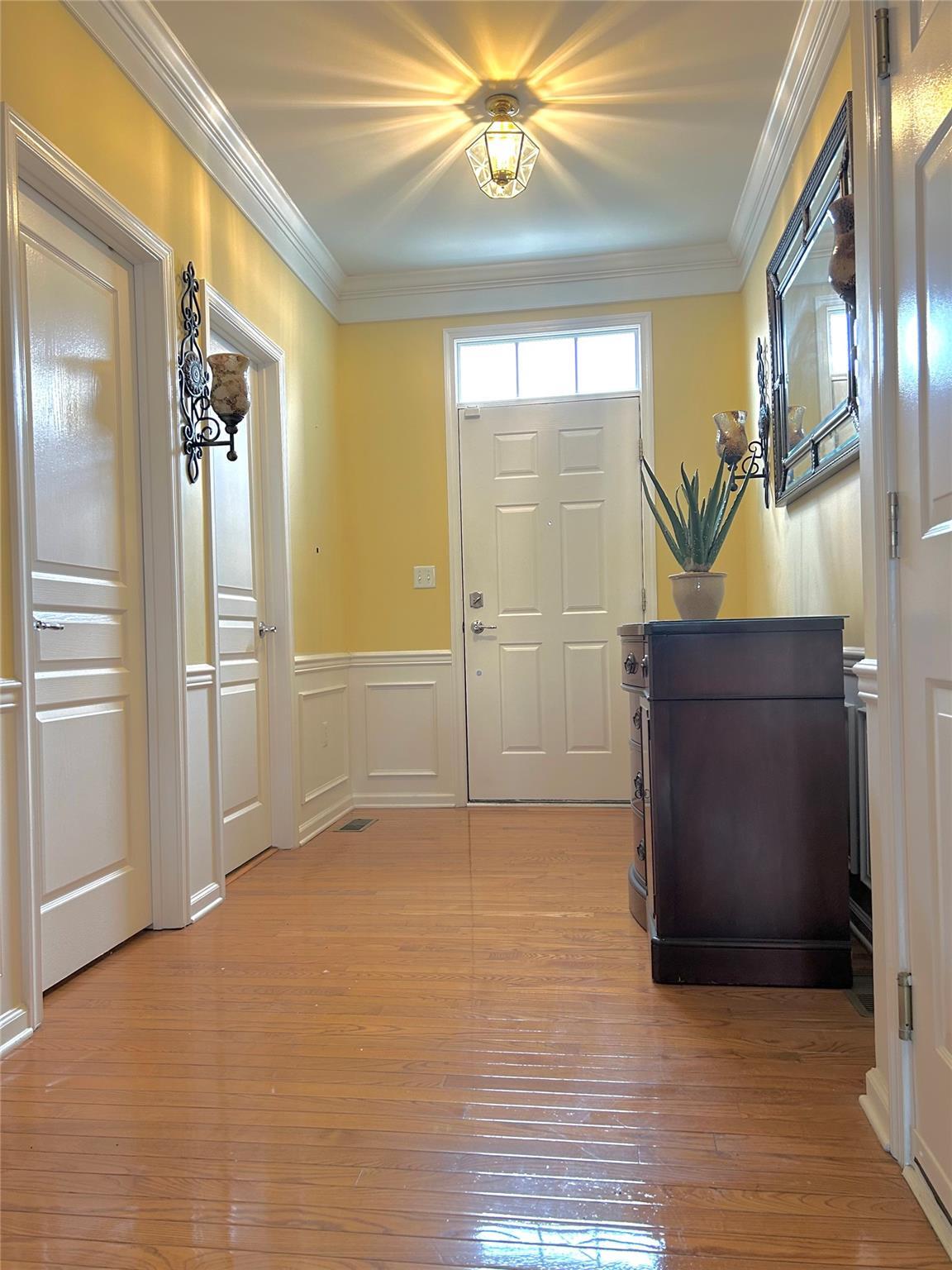 Property Photo: 19 Brighton Drive 1703 NY 12550
