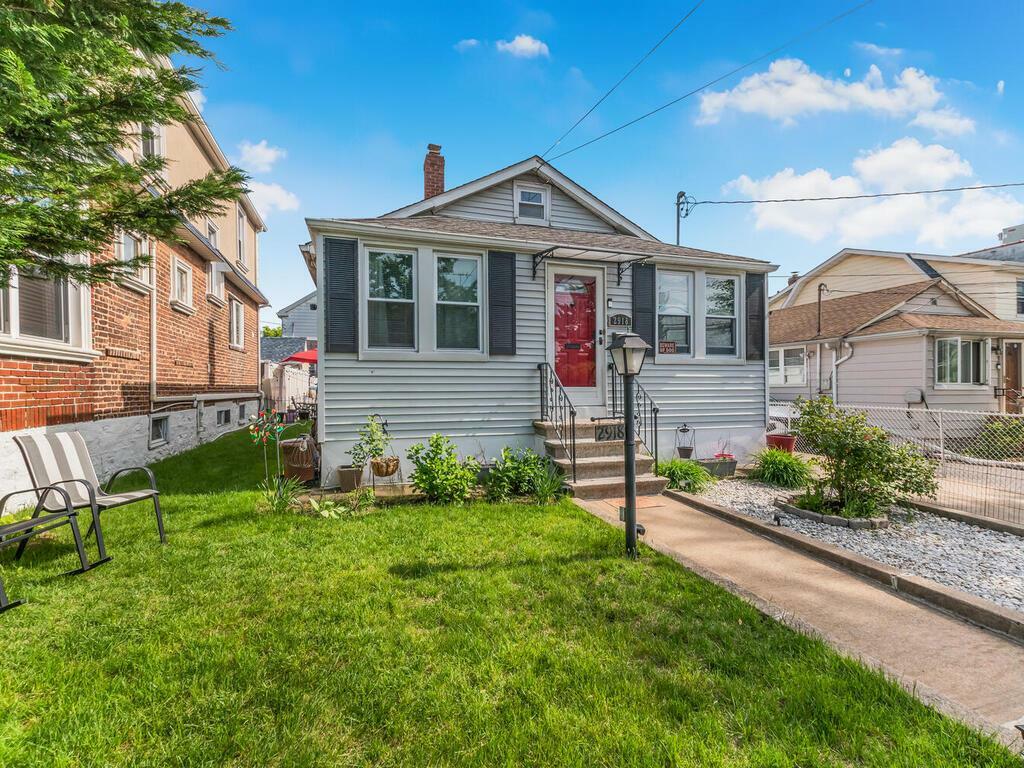 Property Photo: 2918 Schley Avenue NY 10465