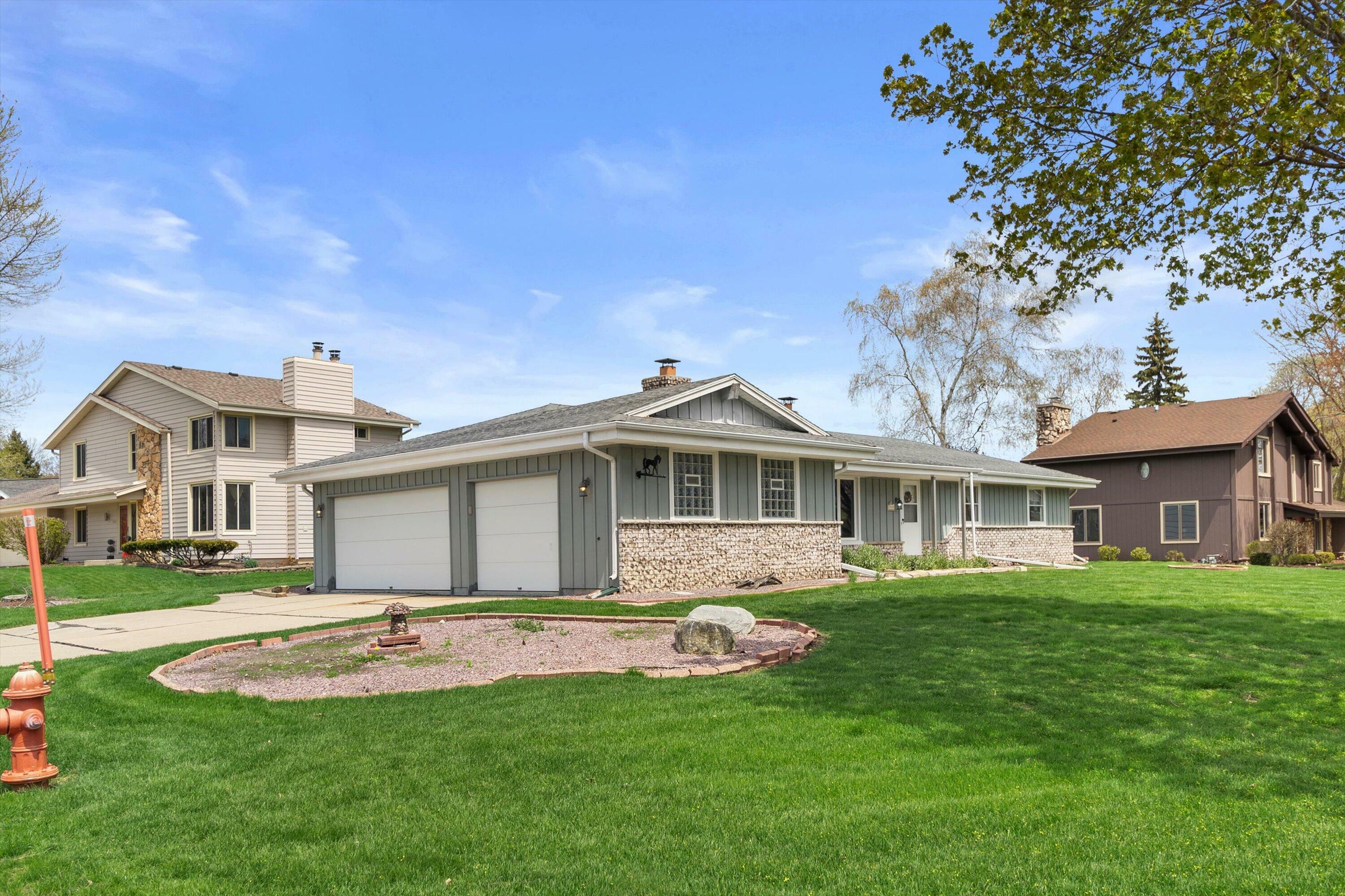Property Photo: 7940 W Coventry Dr WI 53132