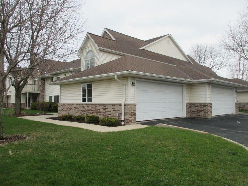 Property Photo: 4784 W Maple Leaf Cir WI 53220