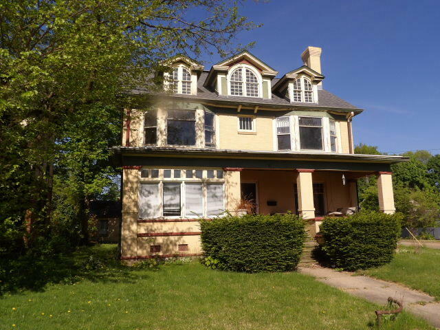 Property Photo: 31 Orchard Place MI 49017