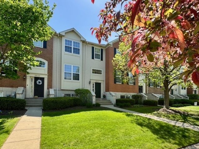 Property Photo: 1603 Edinburgh Drive IL 60103