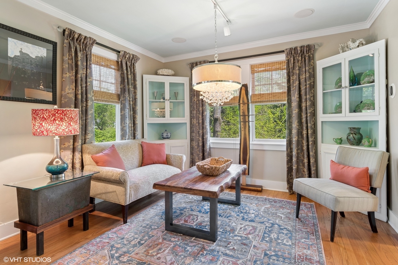 Property Photo: 929 Middleton Avenue IL 60532