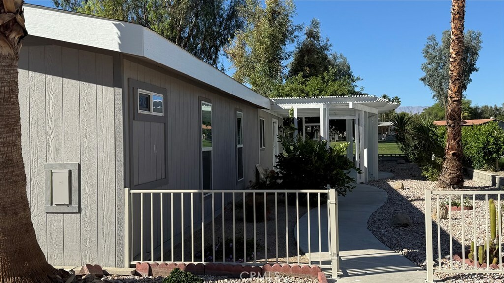 Property Photo: 74374 E Zircon Circle E CA 92260