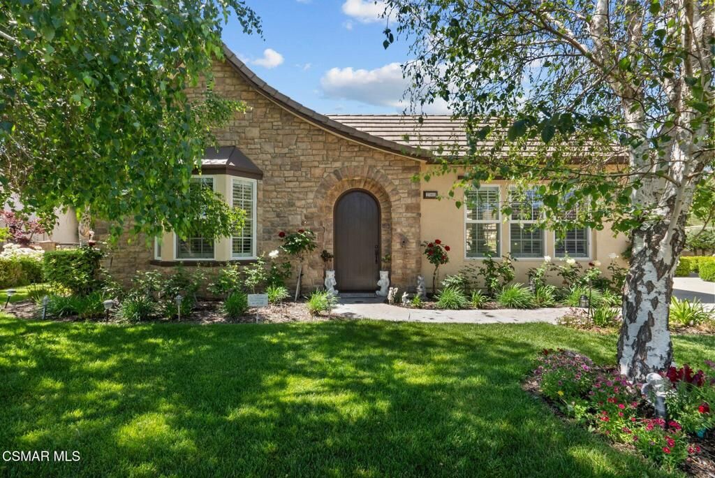 Property Photo:  27003 Cliffie Way  CA 91387 