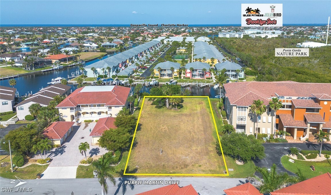 Property Photo: 3323 Purple Martin Drive FL 33950