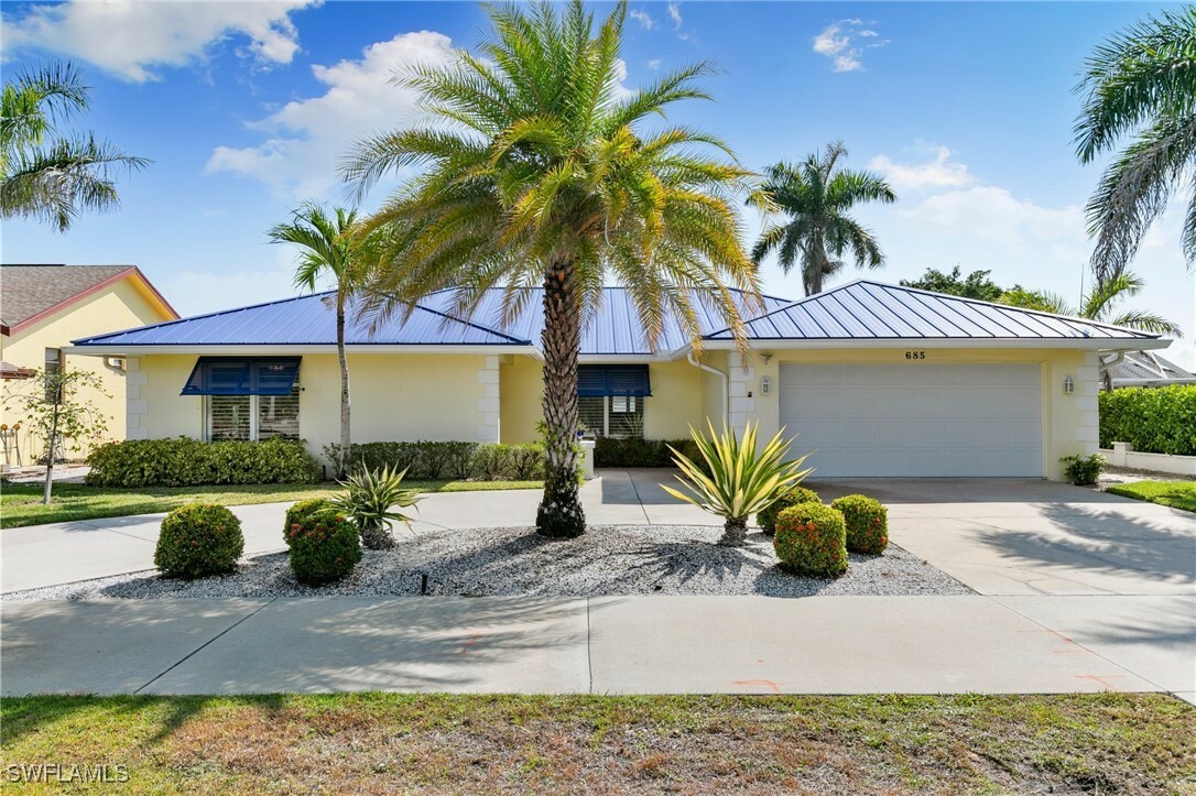 685 N Barfield Drive  Marco Island FL 34145 photo