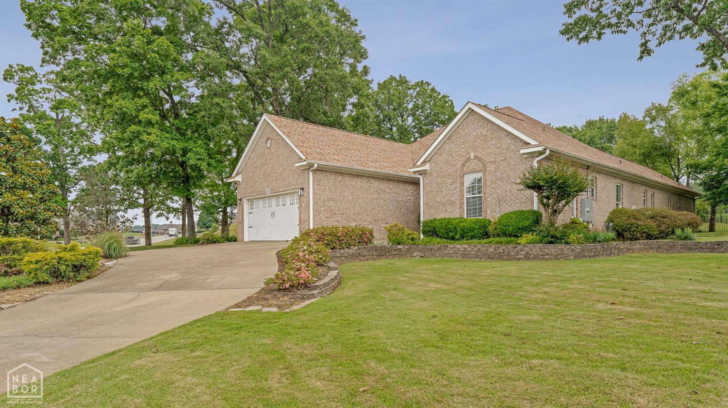 Property Photo: 4400 Lochmoor Circle AR 72405