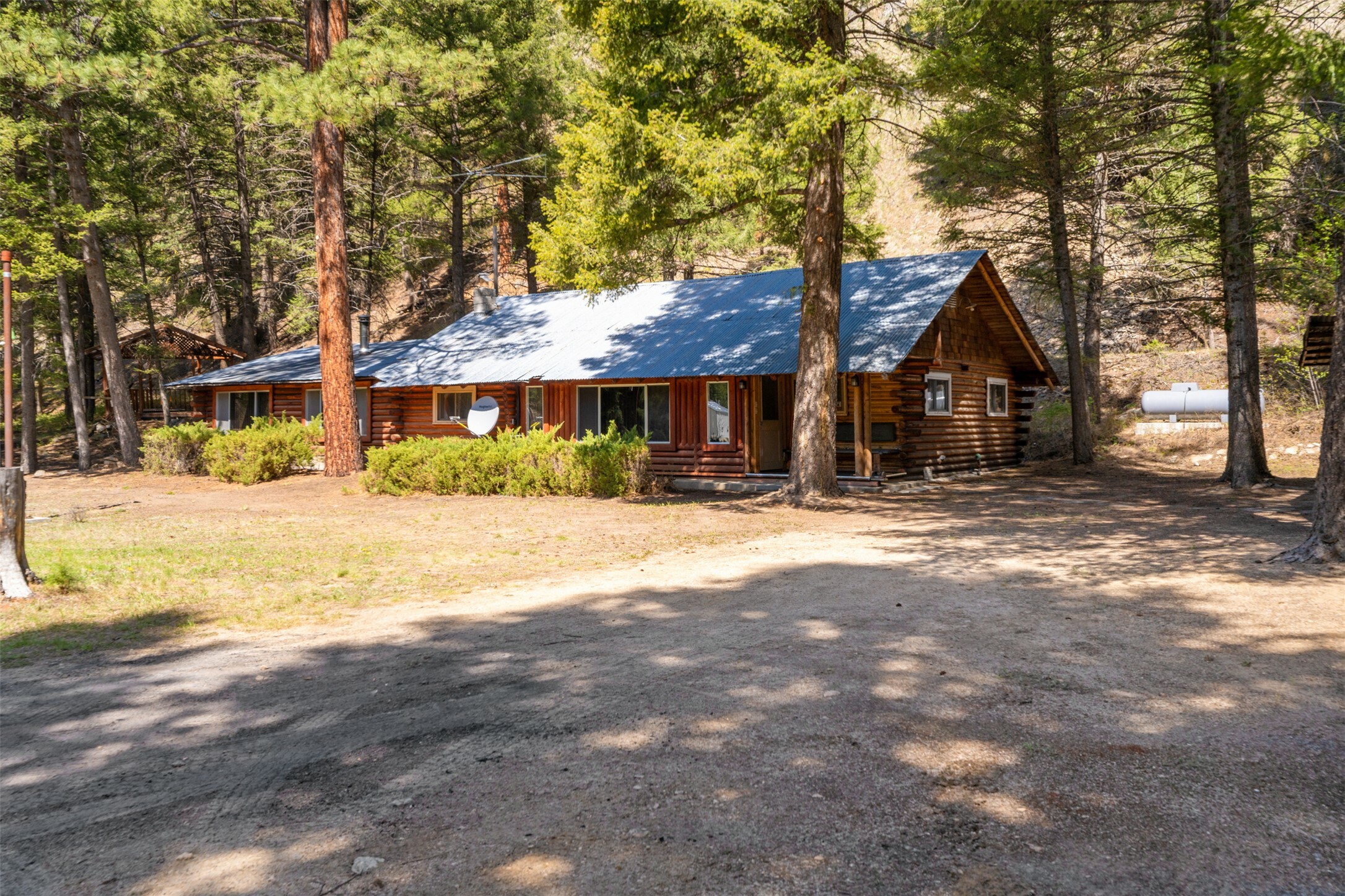 Property Photo: 1936 East Fork Road MT 59871