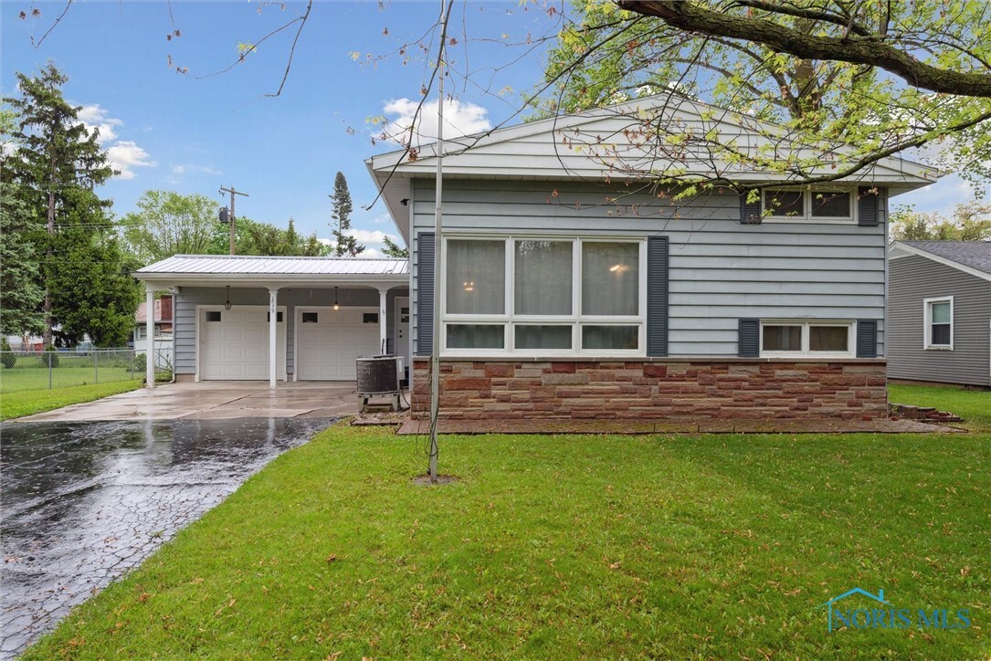 1639 Brookside Drive  Findlay OH 45840 photo