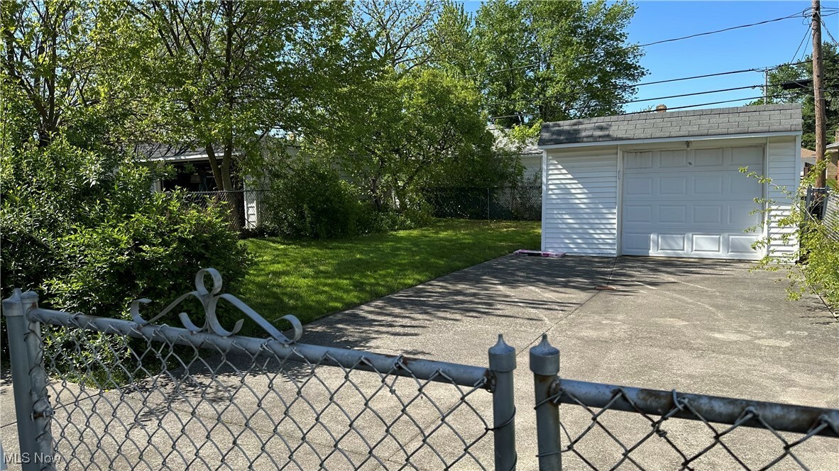 Property Photo: 15917 Turney Road OH 44137