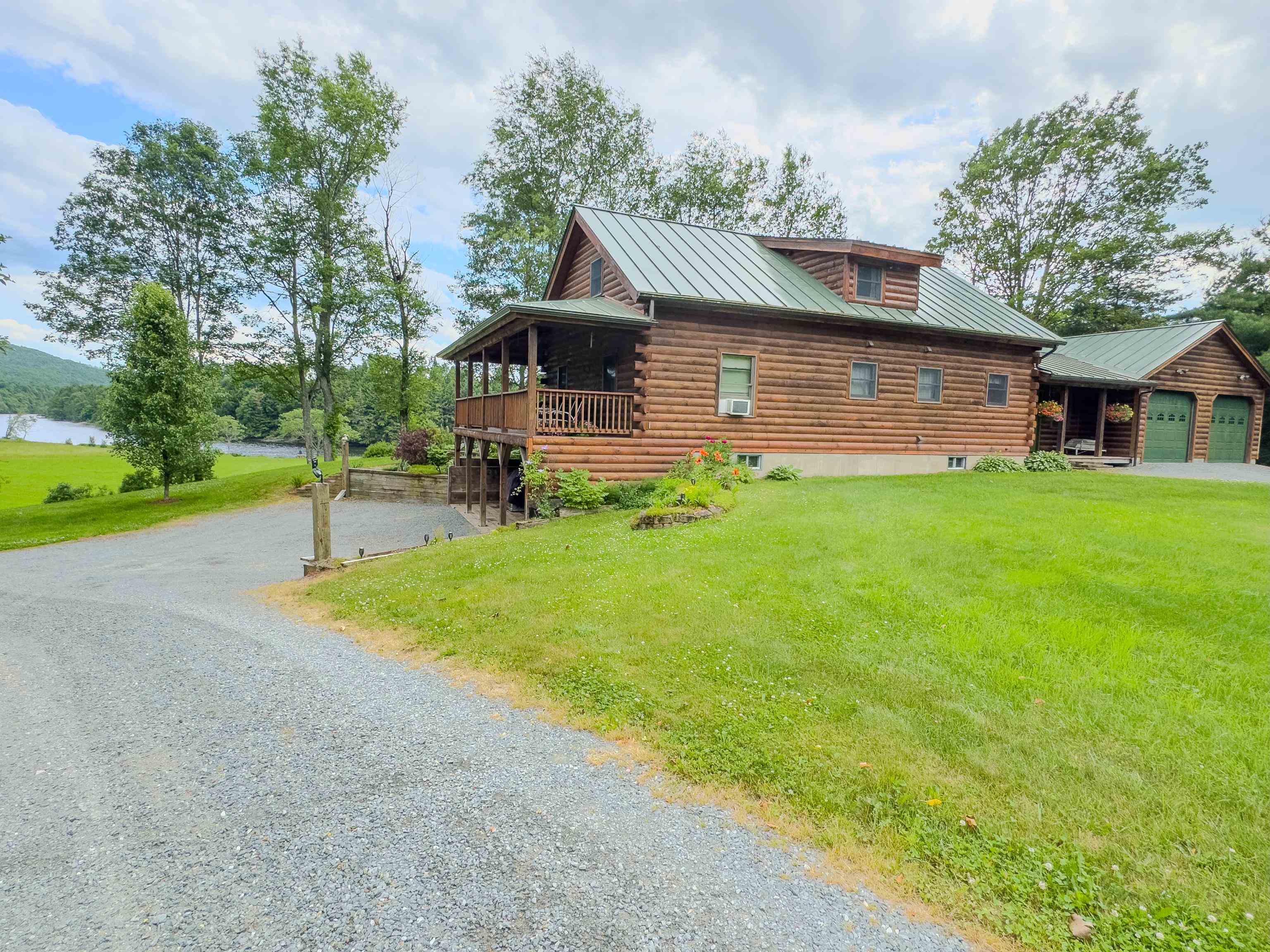 Property Photo: 75 Hammond Road NH 03771