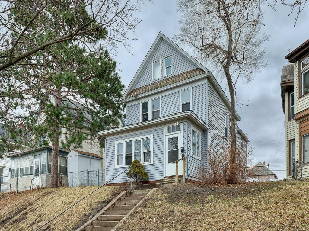 Property Photo: 818 Edmund Avenue MN 55104