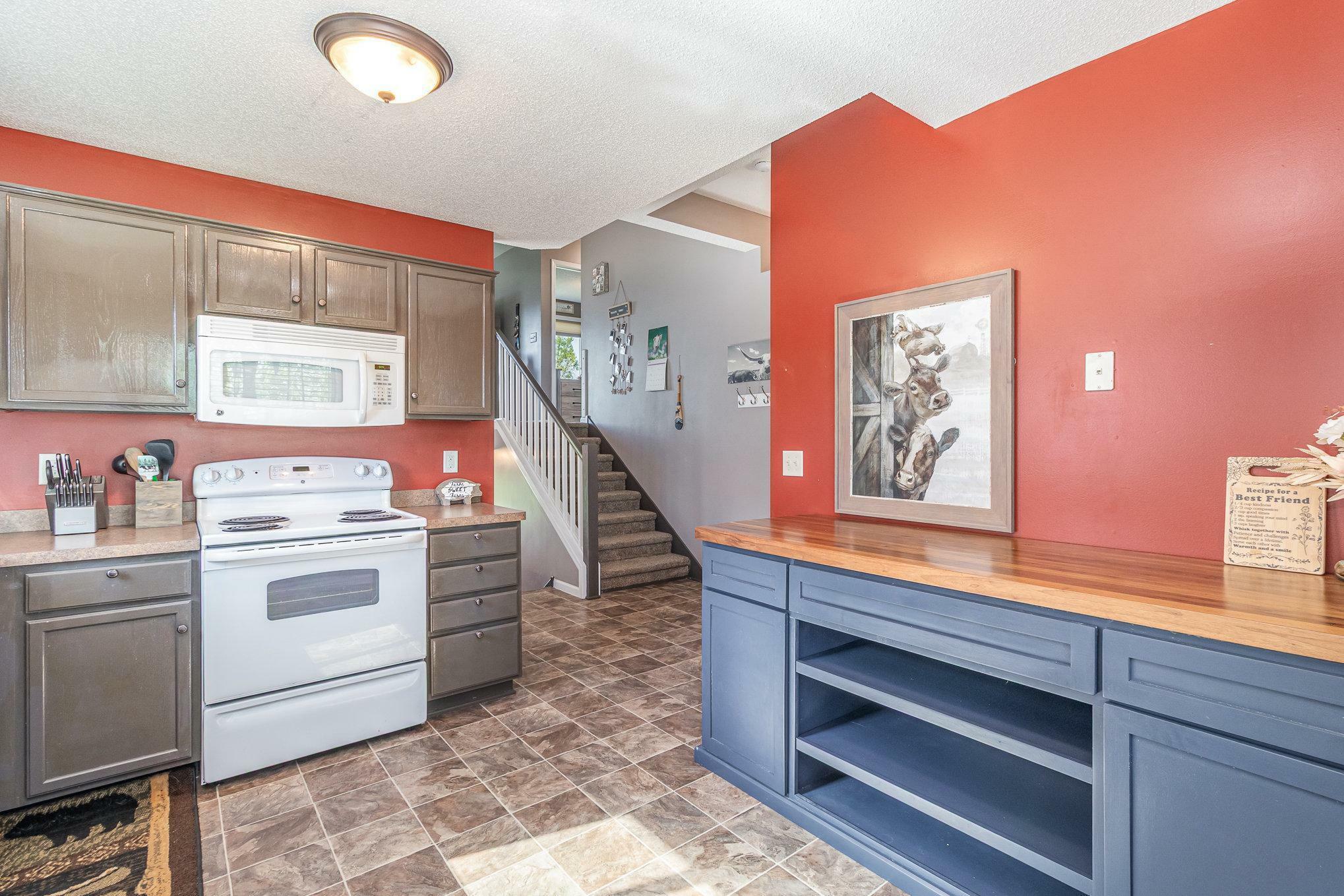 Property Photo: 20328 Prairie Drive MN 55309