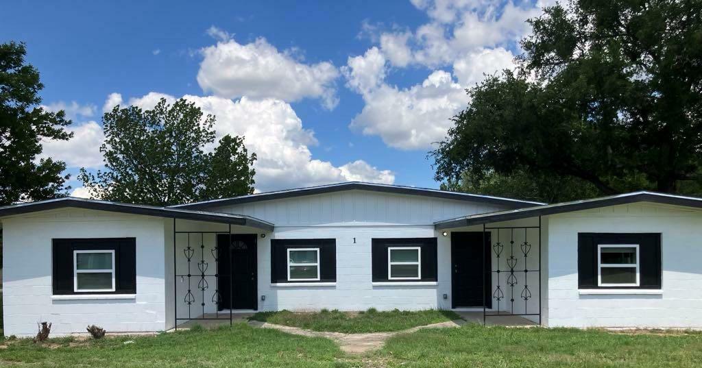 Property Photo: 2906 Southside Drive B TX 76801