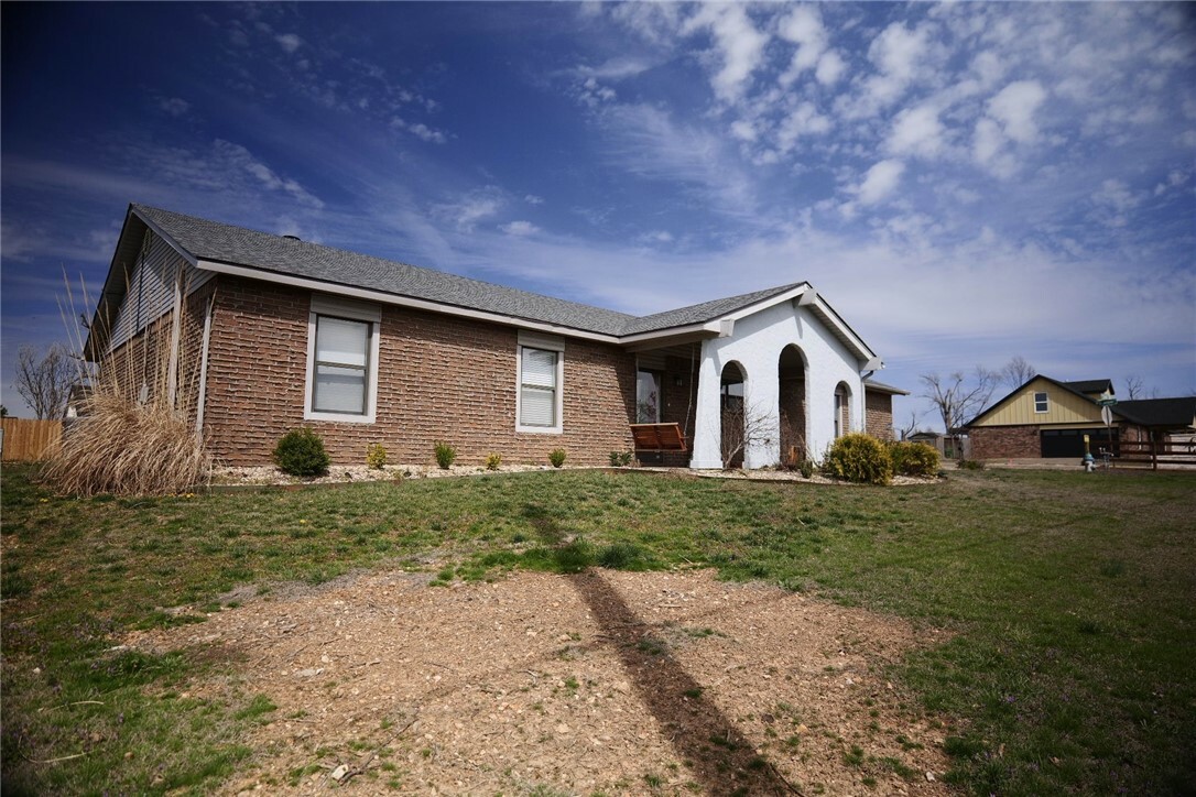 2601 Oak Street  Rogers AR 72758 photo