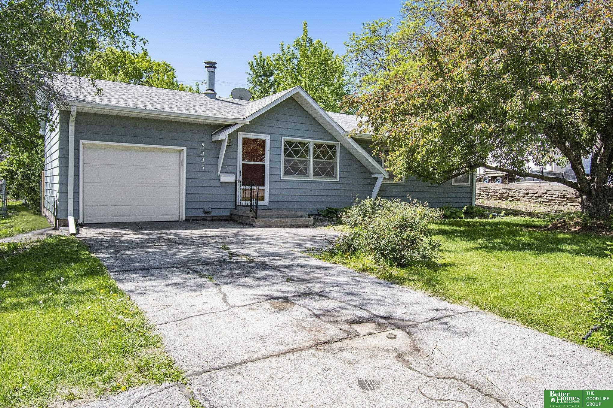 Property Photo: 8525 Parker Street NE 68114