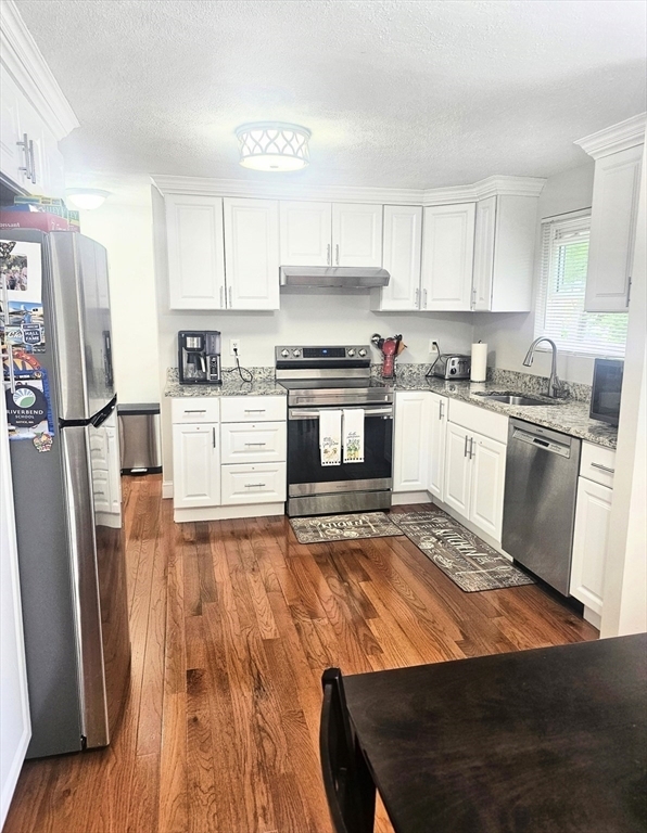 Property Photo: 7 Harding Road Duplex MA 01760