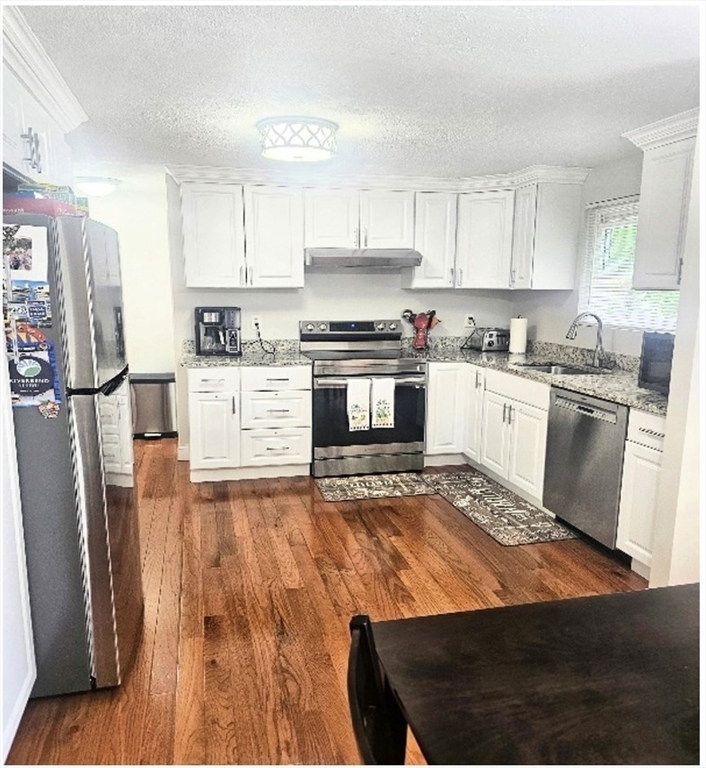 Property Photo: 7 Harding Road Duplex MA 01760
