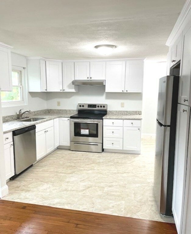 Property Photo: 7 Harding Road Duplex MA 01760