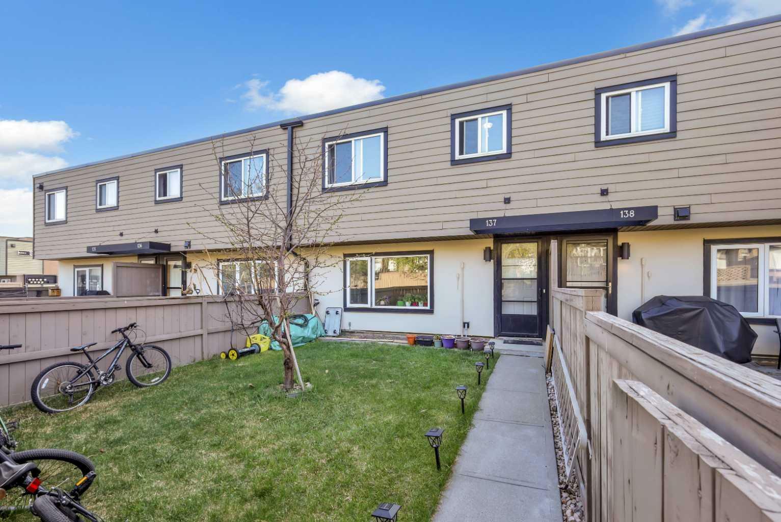 3809 45 Street SW 137  Calgary AB T3E 3H4 photo