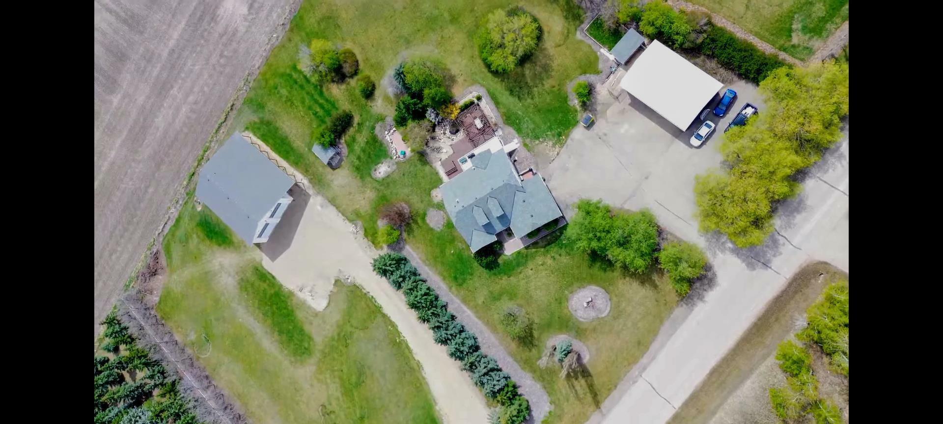 Property Photo: 38440 Range Road 284 7 AB T4S 2E2