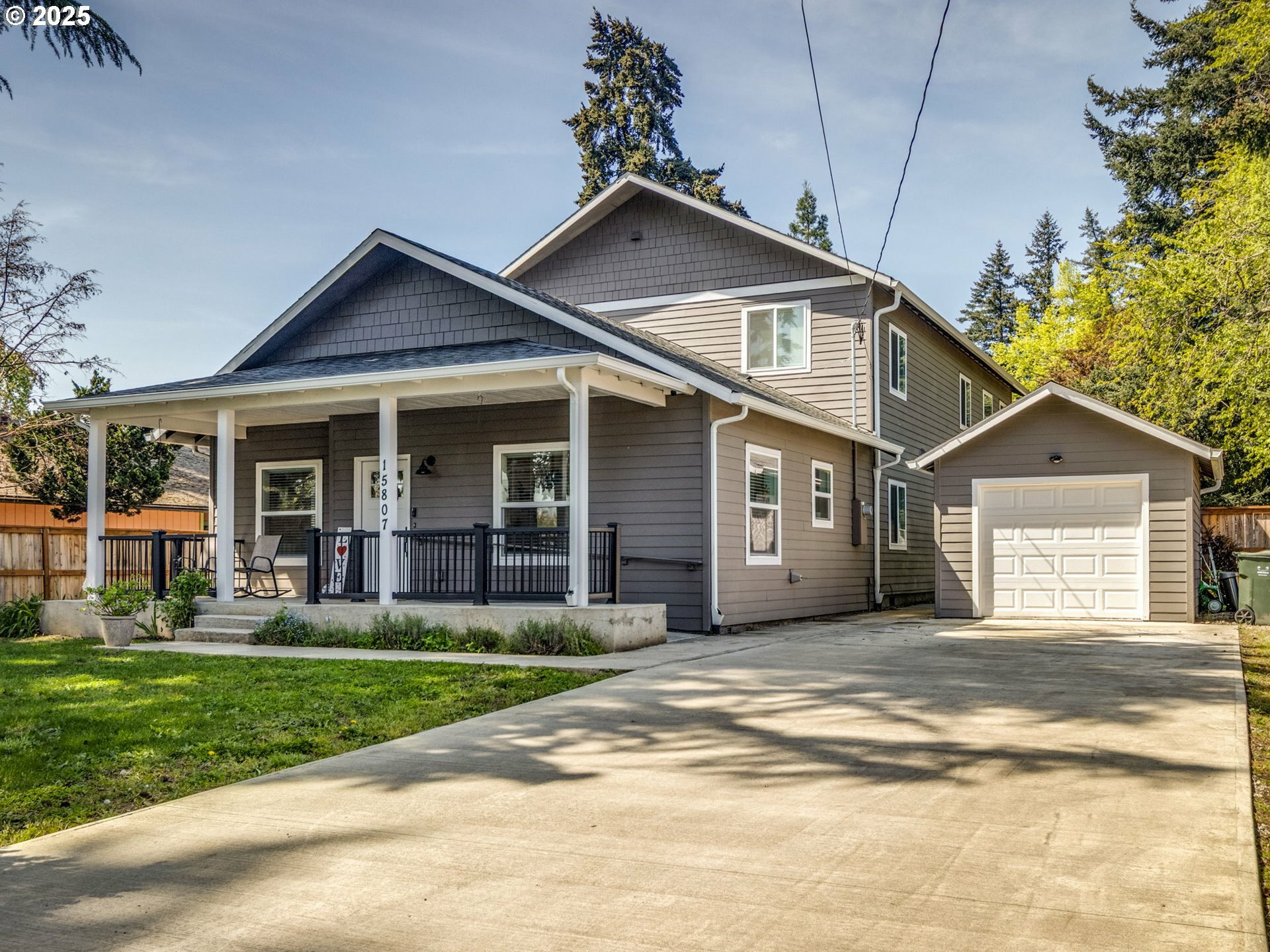 15807 SE Rainier Ave  Clackamas OR 97015 photo