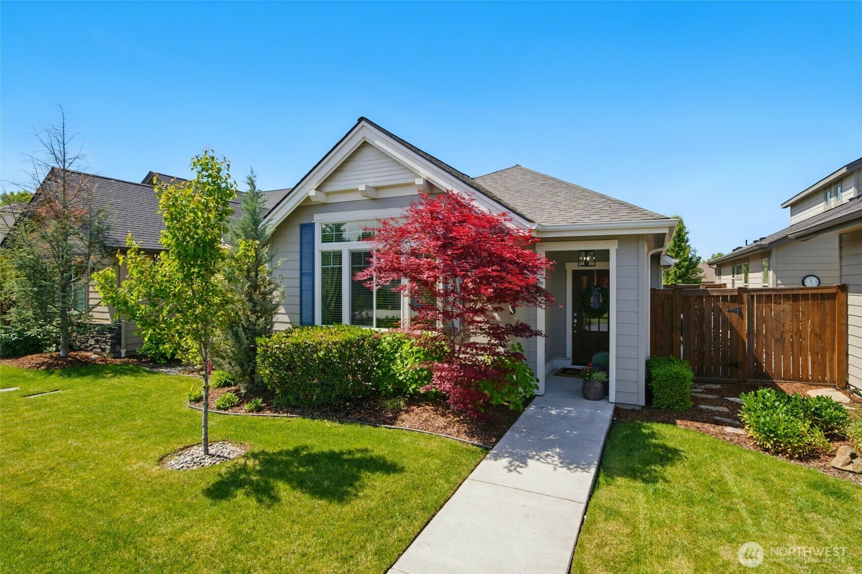 Property Photo: 683 SE Whimbrel Loop WA 99324