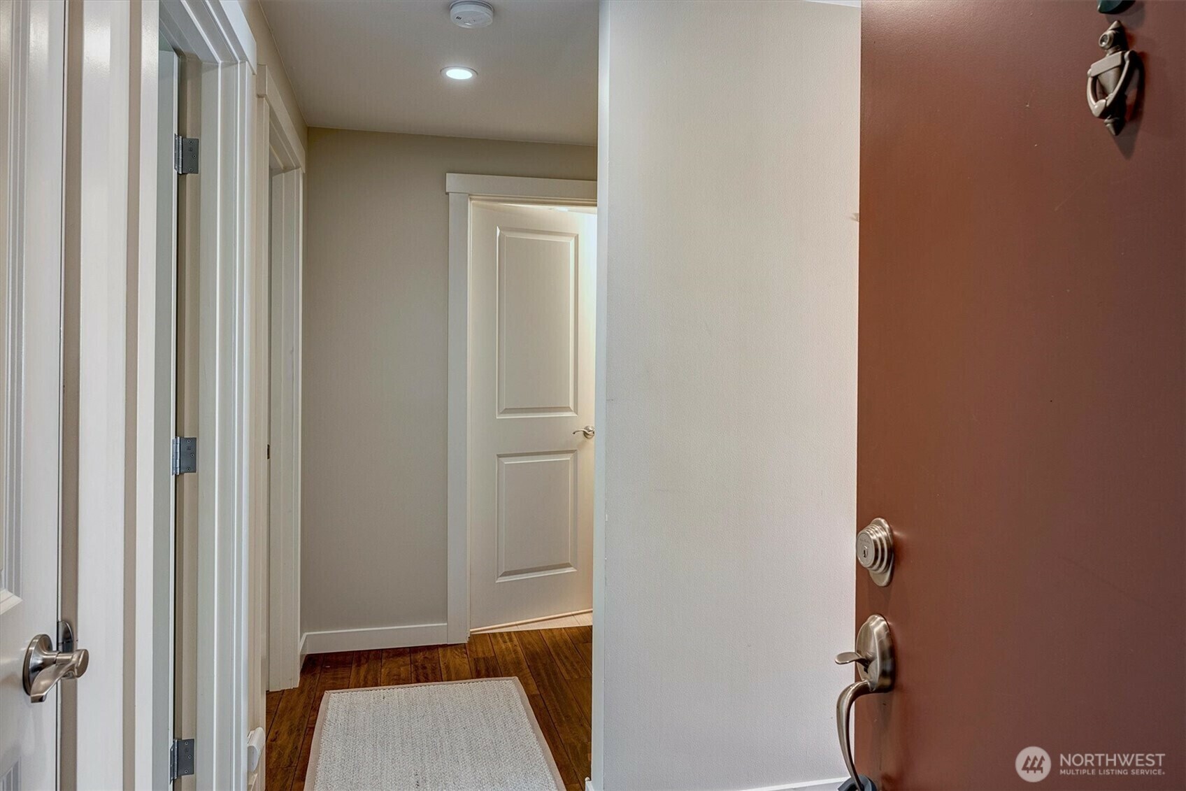 Property Photo: 15132 NE 82nd Street 301 WA 98052