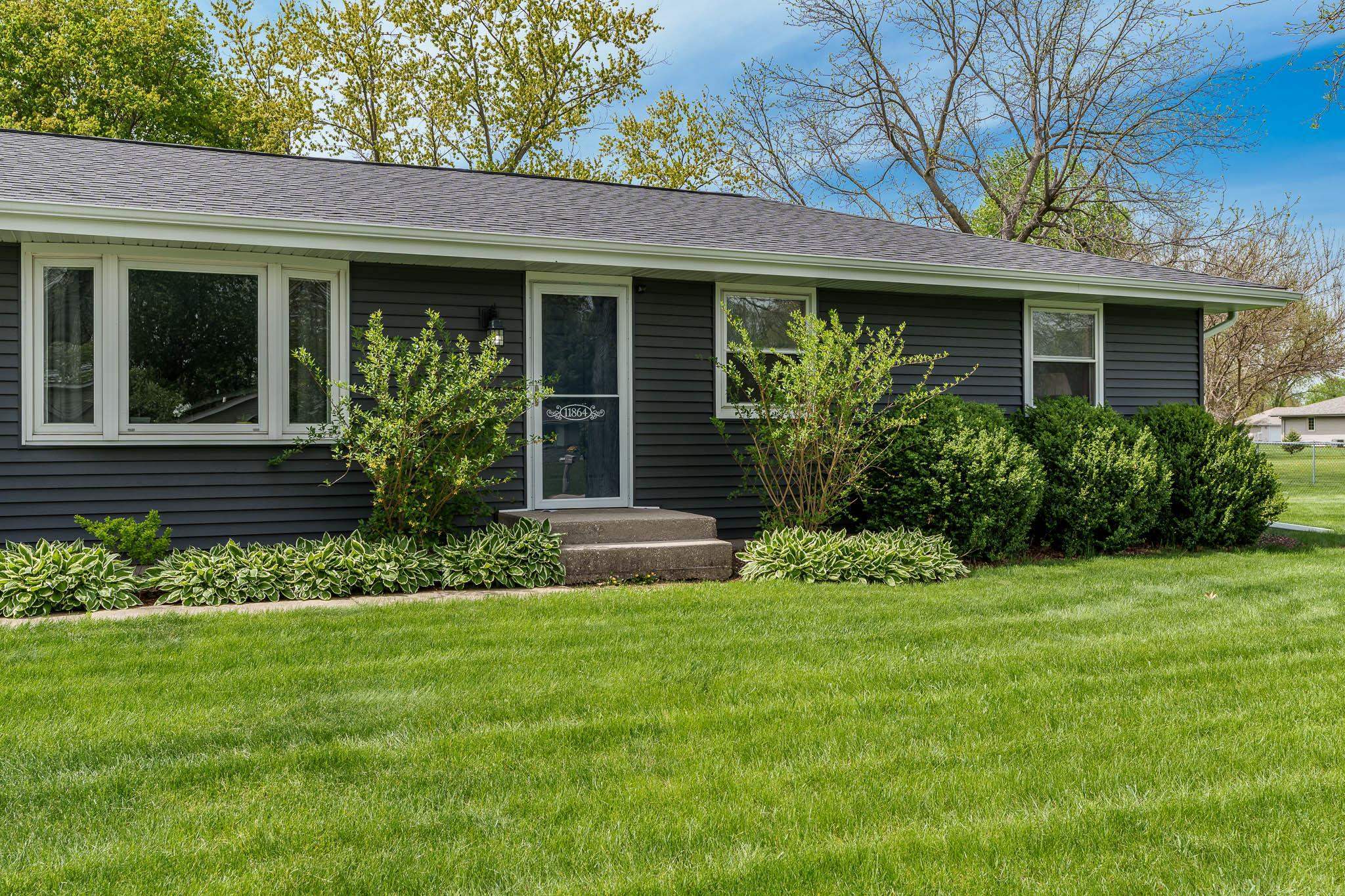 Property Photo: 11864 Balsa Ln IL 61073