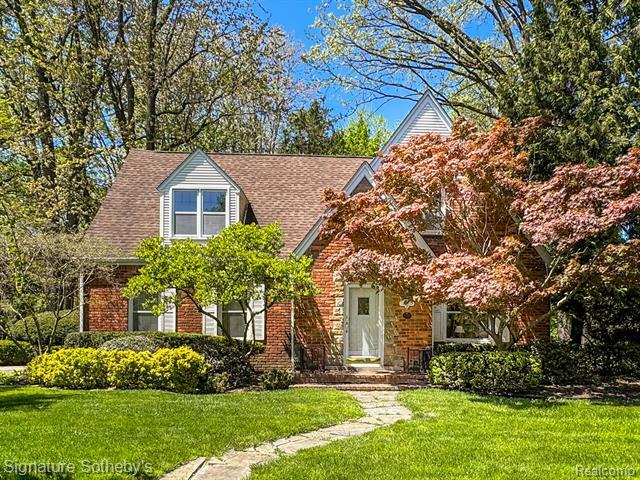 27721 Santa Barbara Drive  Lathrup Village MI 48076 photo