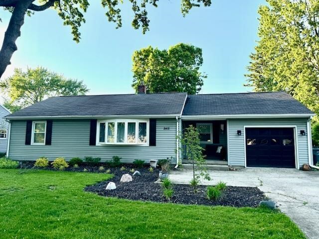 Property Photo: 2412 S E Street IN 47374