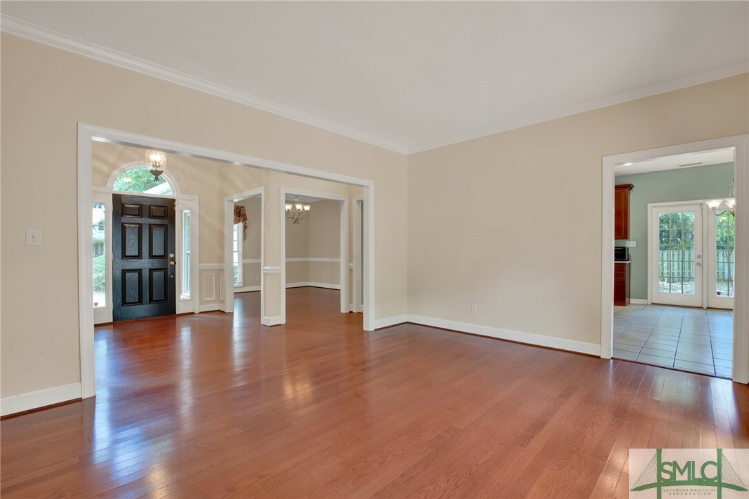 Property Photo: 21 Sherborne Road GA 31419