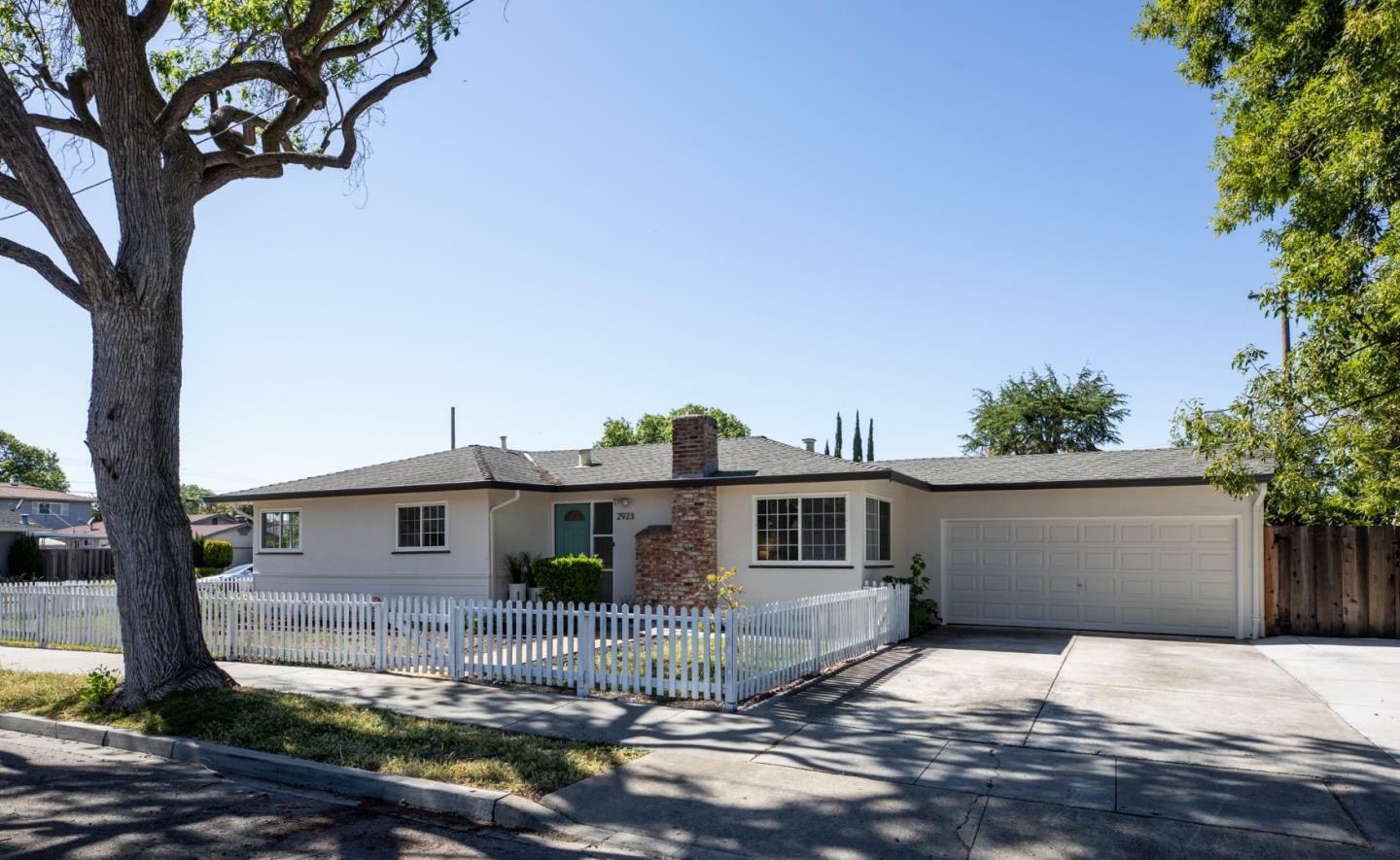 Property Photo: 2923 Cabrillo Avenue CA 95051