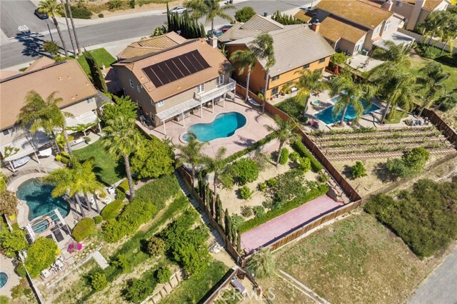 Property Photo: 40493 Calle Katerine CA 92591