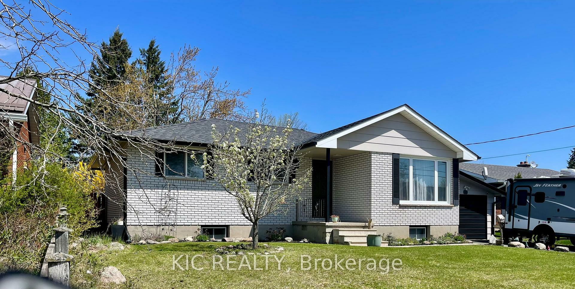 Property Photo: 11 McLean Avenue ON K0L 1Z0