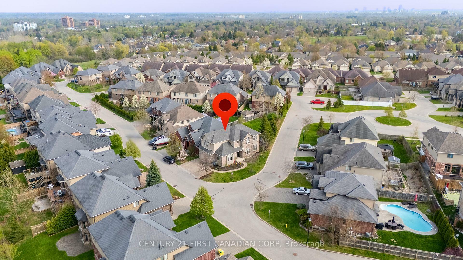 Property Photo: 515 Skyline Avenue 42 ON N5X 4L2