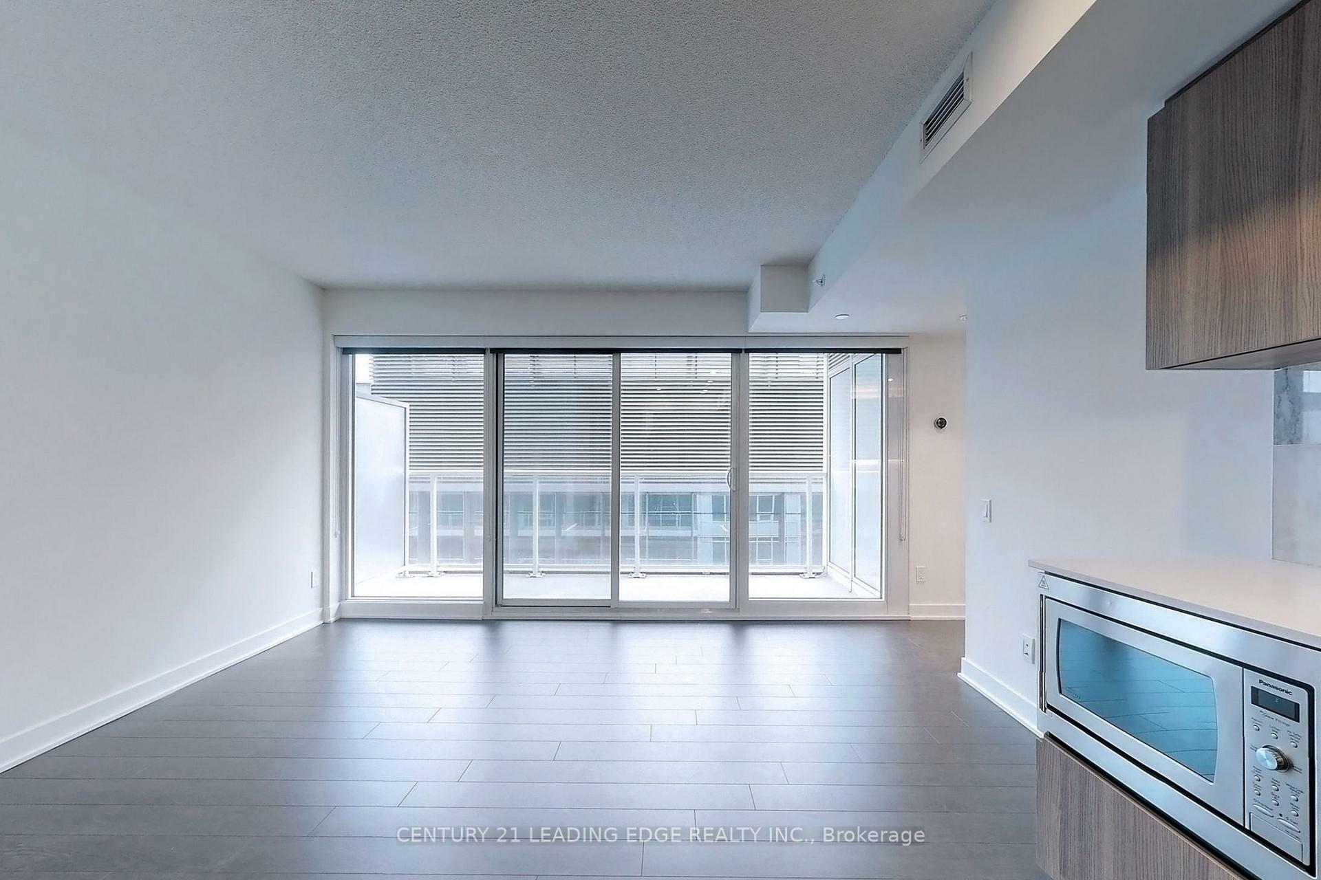 Photo de la propriété: 17 Bathurst Street 1102 ON M5V 0N1