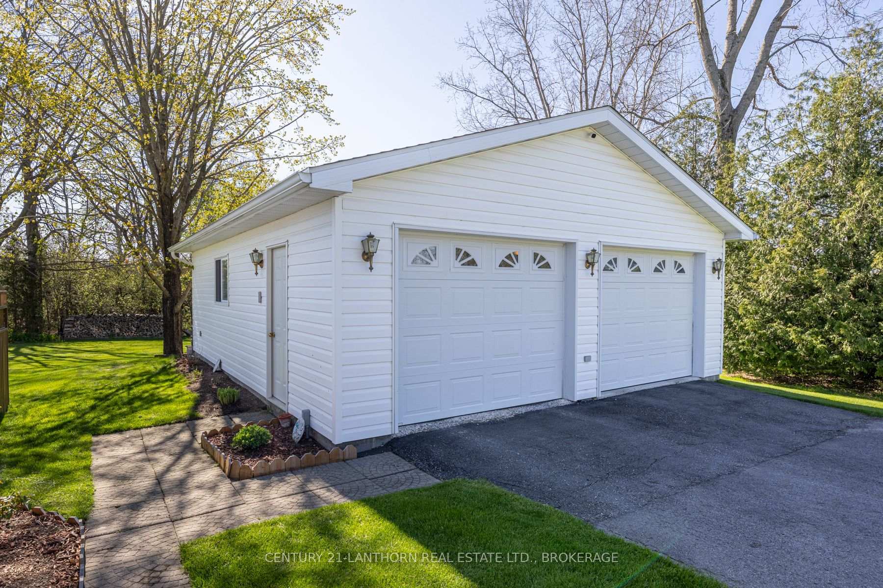 Property Photo:  1066 County Road #9 Road  ON K7R 0E4 