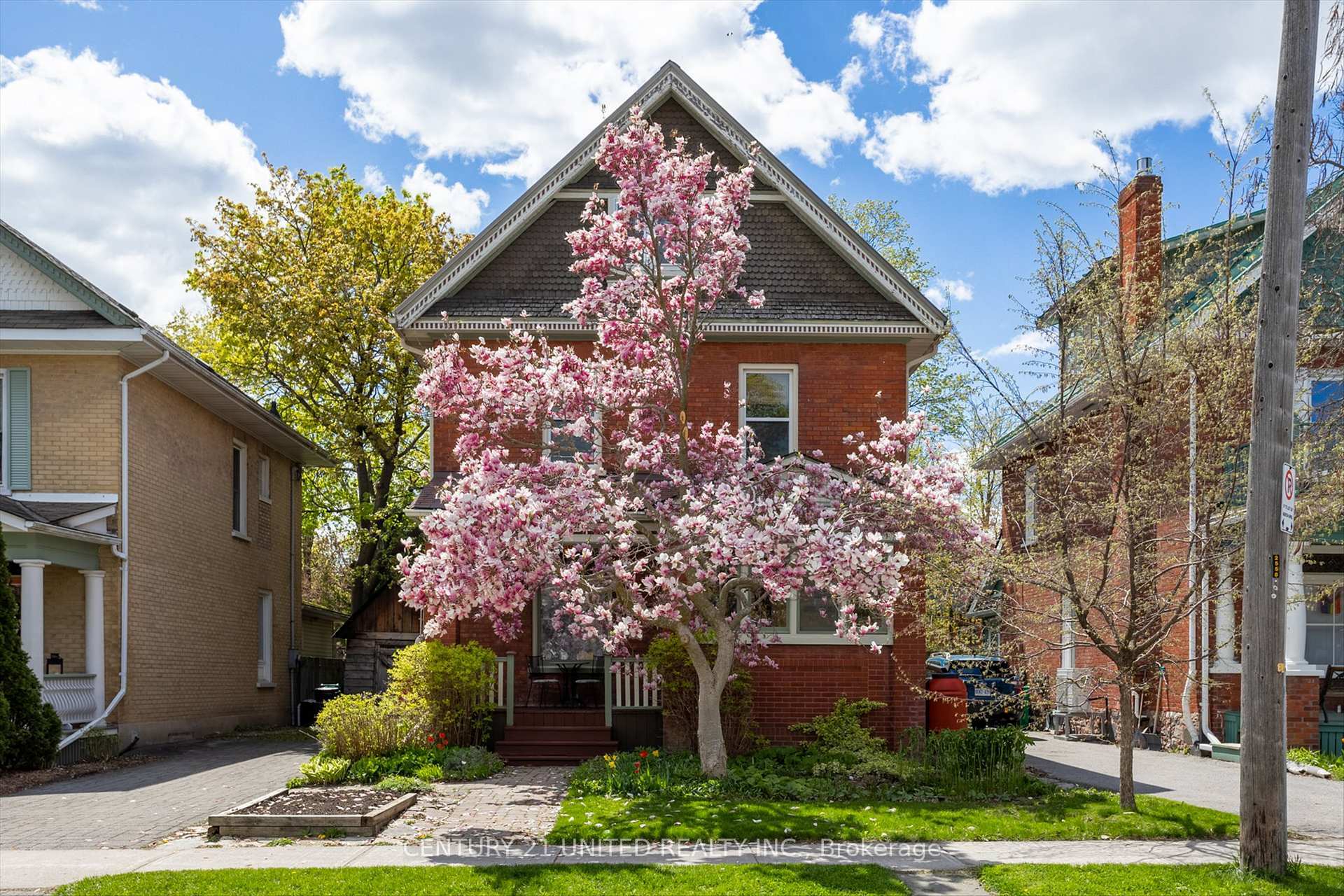 Photo de la propriété: 311 Pearl Avenue ON K9J 5G4