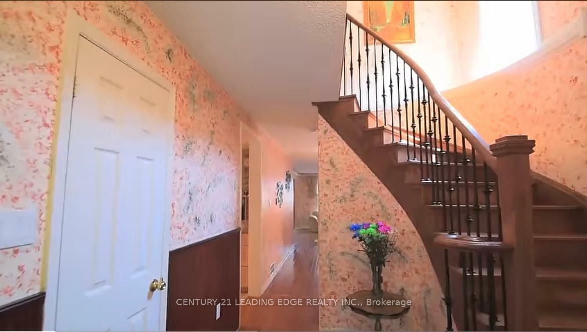 Property Photo: 47 Hewitt Crescent ON L1S 7A6