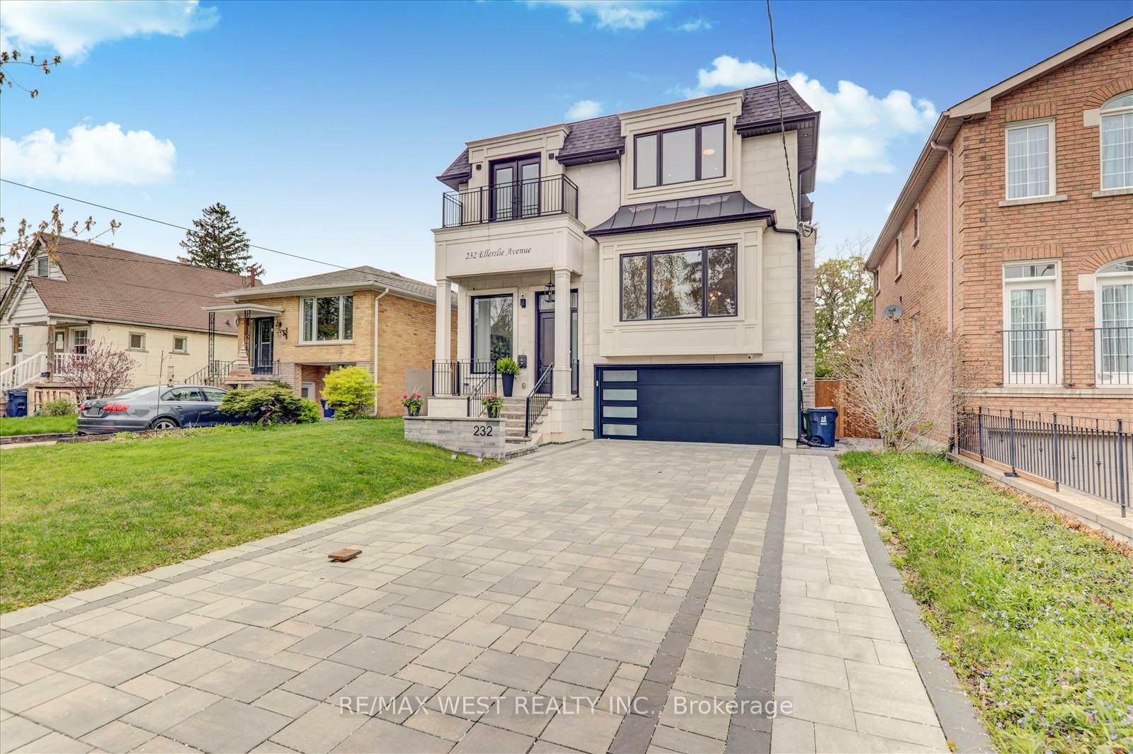 Property Photo: 232 Ellerslie Avenue ON M2N 1Y4
