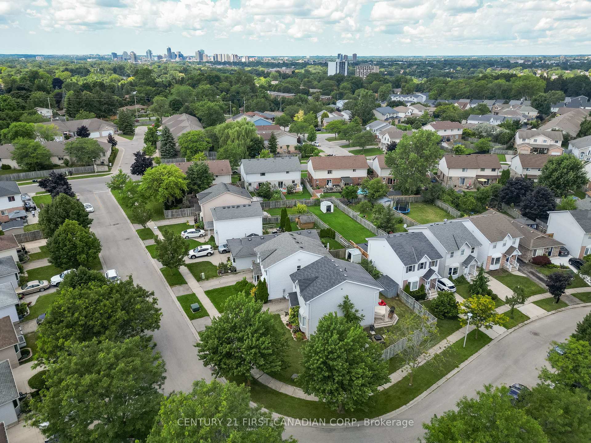 Property Photo: 132 Sandy Street ON N5Z 2C7