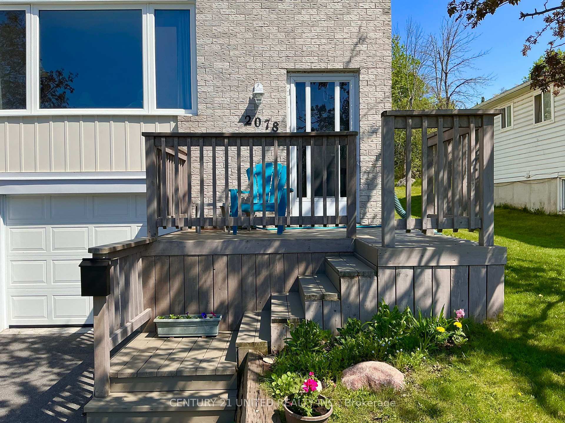Photo de la propriété: 2078 Walker Avenue ON K9L 1S1