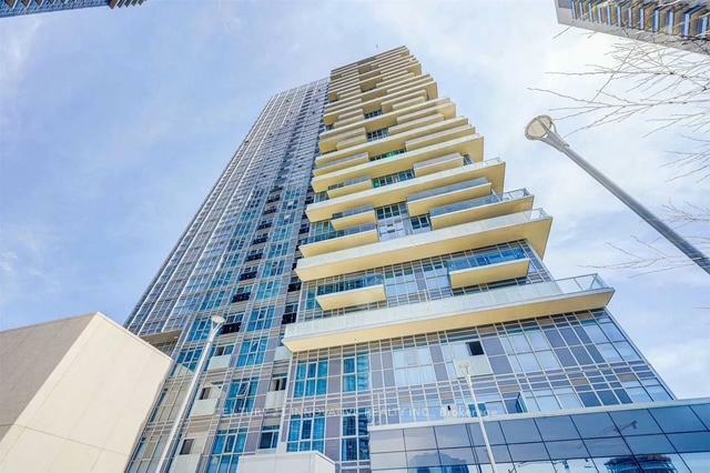 Photo de la propriété: 225 Village Green Square 1702 ON M1S 0N4