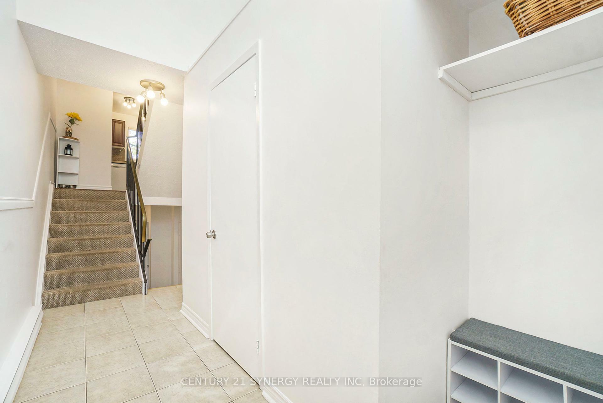 Property Photo: 2060 Eric Crescent 79 ON K1B 4P4