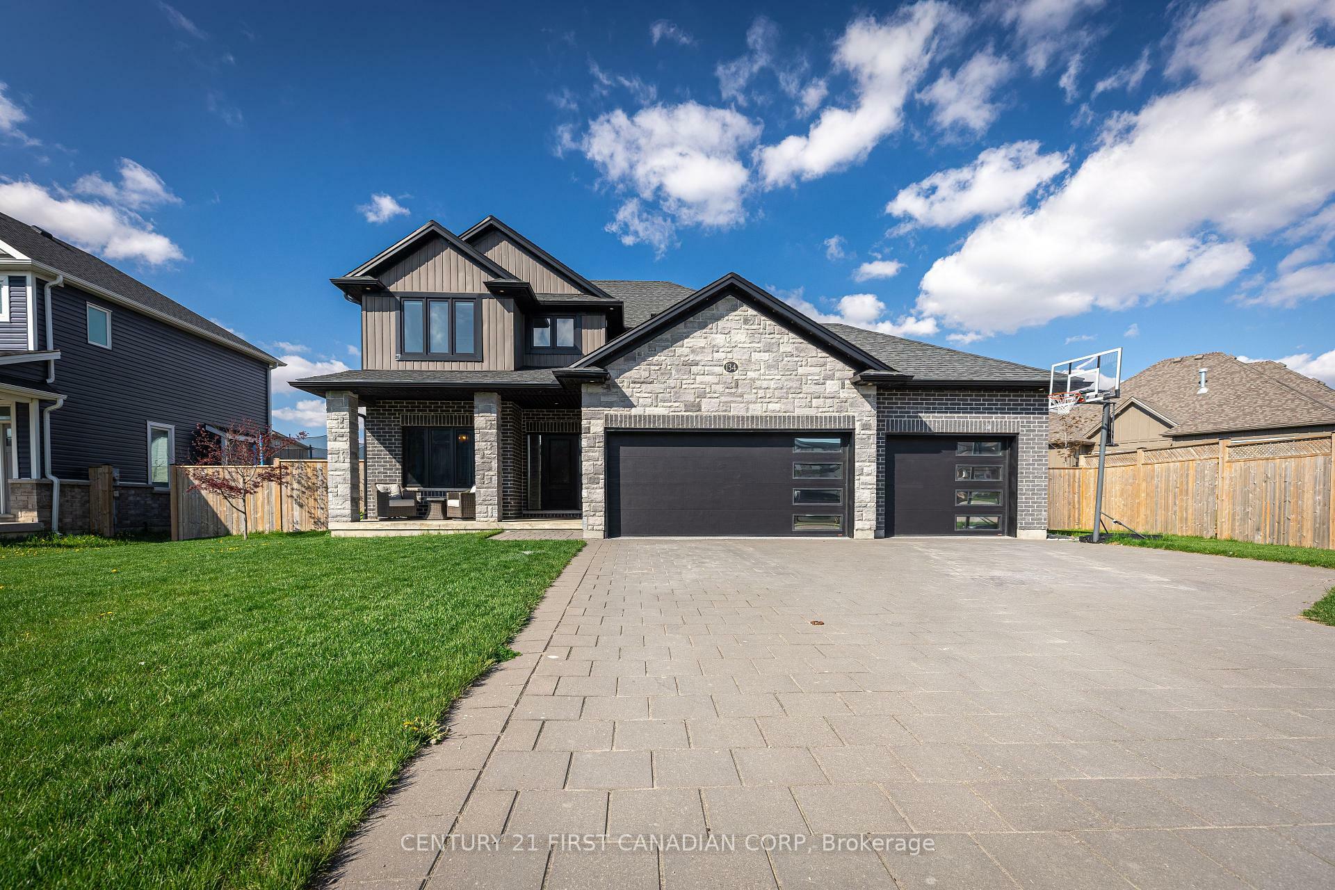134 Spencer Avenue  Lucan Biddulph ON N0M 2J0 photo